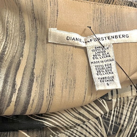 New! Diane Von Furstenberg brown and ivory feather silk dress, size 6 - Picture 9 of 10